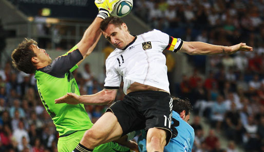 Miroslav Klose erlebte keinen guten Tag. Er spielte auf der Zehn und war wie im Verein kaum ein Faktor für das deutsche Spiel