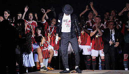 Get on the floor - Kevin-Prince Boateng war der Star des Abends auf der offiziellen Meisterfeier des AC Milan
