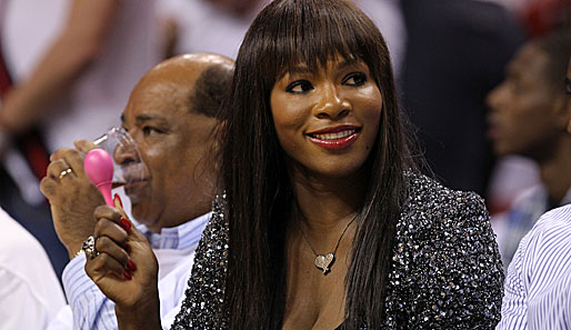 Das Spektakel wollte sich auch Tennis-Profi Serena Williams nicht entgehen lassen. Die Gute stammt gebürtig aus Palm Beach Gardens in Florida