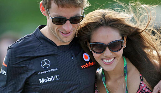 Jenson Button genoss die Zweisamkeit mit Freundin Jessica Michibata. Wer will es ihm verdenken?