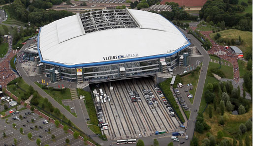 Das dritte deutsche Stadion unter den ersten sechs. Die Veltins Arena in Gelsenkirchen zog durchschnittlich 61.320 Zuschauer zu den Spielen des FC Schalke 04 an. Wenn der Rasen rausgefahren wird, präsentiert das Stadion Events aus Sport, Musik und Kultur