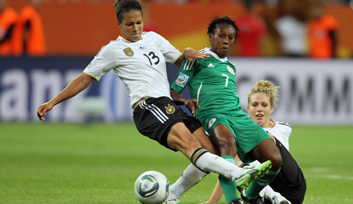 Mit viel Herz und Kampf besiegten die DFB-Ladies Nigeria mit 1:0. Von Anfang ging es gegen die robusten Afrikanerinnen hart zur Sache