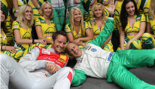 Noch einmal auf dem Nürburgring 2010 nach dem Duell im MAN-Racetruck gegen Timo Schneider (l.) im DTM-Audi A4