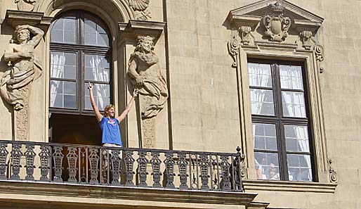 An der Würzburger Residenz angekommen, durfte Nowitzki auf den ehrwürdigen Balkon