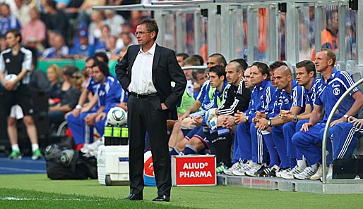 Der Trainer: Ralf Rangnick trainierte bereits von 2004 bis 2005 den FC Schalke. Im März 2011 trat er die Nachfolge von Felix Magath an