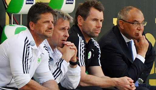 Trainer: Felix Magath (r.) hat ein eingespieltes Team um sich und kennt den Verein aus seiner ersten Amtszeit (2007-2009) genau