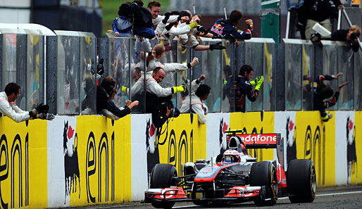 Sämtlicher (hauptsächlich witterungsbedingter) Widrigkeiten zum Trotz, ließ sich Jenson Button seinen zweiten Saisonsieg nicht nehmen