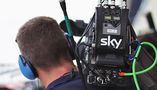 "Sky"-Kameras waren ein begehrtes Fotomotiv, da am Freitag bekannt wurde, dass in England der Pay-TV-Sender die Formel-1-Rechte gekauft hat