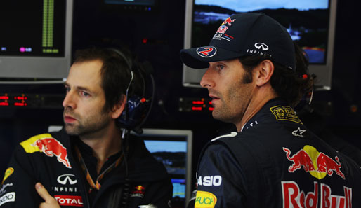 Bange Blicke vor dem Rennen bei den Top-10-Fahrern. Mark Webber (r.) klagte über Blasenbildung bei den Reifen nach dem Qualifiying