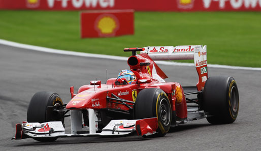 Fernando Alonso startete stark von Platz 8 auf 5 und führte kurzzeitig das Rennen an. Am Ende verpasste der Ferrari-Pilot knapp das Podium mit dem vierten Platz