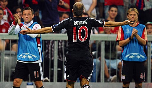 Daraus resultierte auch der Treffer zum 2:0 durch Arjen Robben - Ivica Olic und Anatolij Tymoschtschuk applaudierten artig