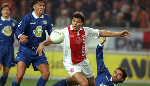 Unter anderem konnte er 1995 mit Trainer Louis van Gaal die Champions-League gewinnen