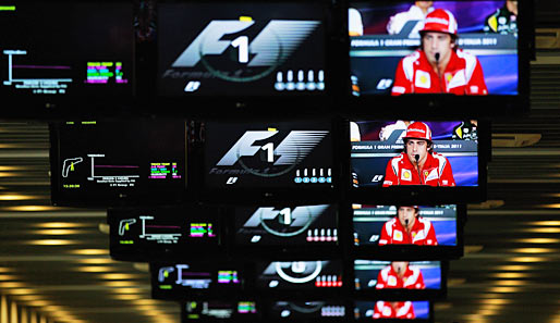 Alonso, wohin man blickt. Der Spanier ist die große Hoffnung der Tifosi auf einen erneuten Ferrari-Heimsieg. So wie 2010