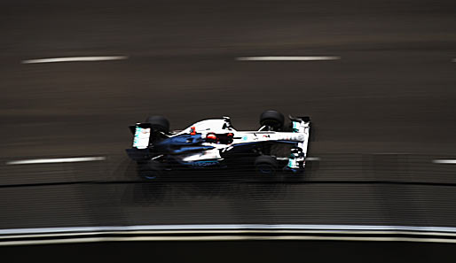 Michael Schumacher bestätigte seine aufsteigende Form und distanzierte seinen Teamkollegen als Sechster um neun Plätze