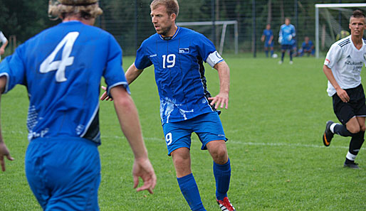 Christian Mikolajcak (M.) begann seine Karriere beim FC Schalke 04. Bevor er ins Camp kam, spielte er beim SV 07 Elversberg