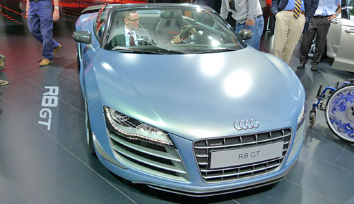 Audi schickte als Premium-Produkt der IAA seinen R8 GT ins Rennen. Auch er stand als Cabrio in der Messehalle