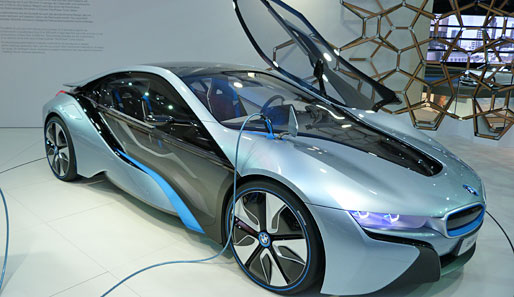 Zum Schluss das Elektro-Konzeptauto i8 von BMW. Und das noch nicht einmal unplugged