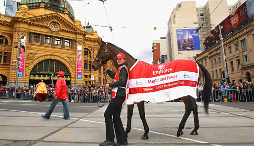Womit wir beim nächsten Thema wären: Tiere. In Melbourne stieg die legendäre Melbourne Cup Parade. Quasi Karneval, nur mit Rassepferden und ohne Kamelle