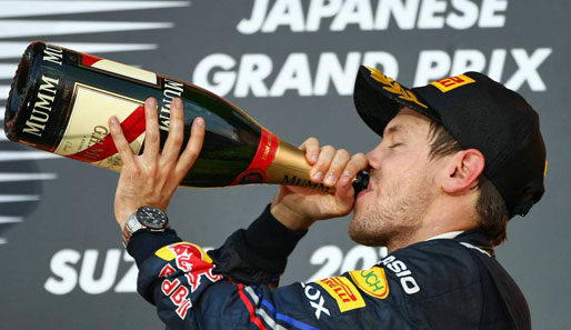 Selten einen Menschen gesehen, der so glücklich Champagner trinkt. Heute Abend soll in Suzuka übrigens der Bär steppen