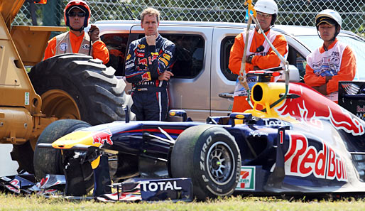 Letzten Endes konnte er nur tatenlos zusehen, wie die Stewards seinen Red Bull abtransportierten. Am Ende des Trainings wurde Vettel Dritter