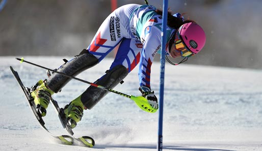 Ups! Frankreichs Marion Bertrand gerät beim Slalom-Weltcup in Aspen gewaltig ins Schleudern