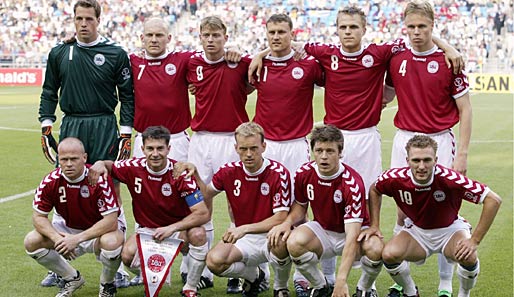 Bei der WM 2002 war Rommedahl (u.r.) Stammspieler der Dänen, für die im Achtelfinale gegen England Schluss war