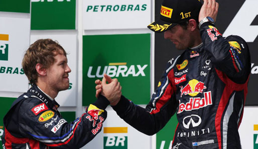 Faire Gratulation von Vettel. Die Red-Bull-Crew ist auch für die nächste Saison gut aufgestellt
