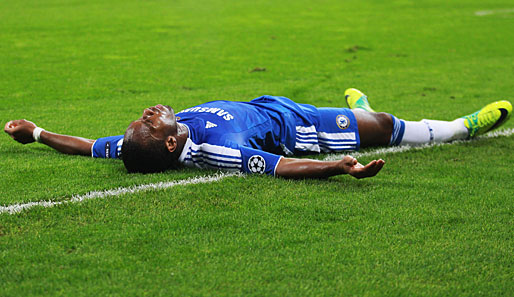 Auch Didier Drogba verlor mit dem FC Chelsea überraschend bei Bayer. Für den Gruppensieg reichte es dennoch