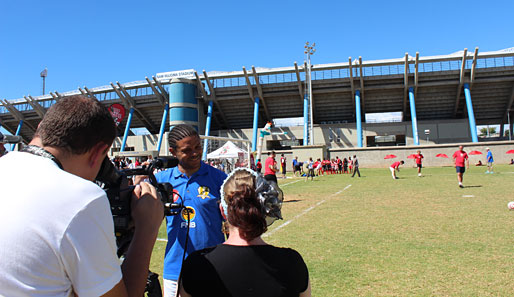 Einen Tag vor dem eigentlichen Spiel im Independence Stadium in Windhoek gab es einen Charity-Kick vor dem Stadion