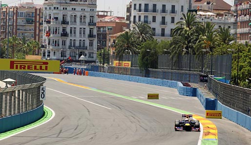 Das war das Bild der ersten Rennhälfte: Der amtierende Weltmeister Vettel fährt einsam vorne weg