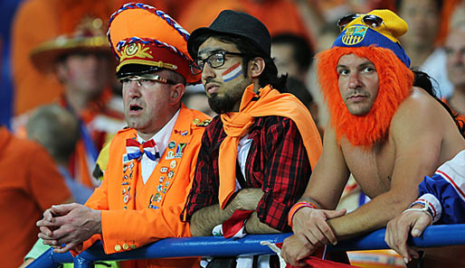 Noch während der Partie sahen die zuvor so optimistischen Oranje-Fans dann so aus