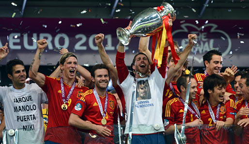 Sergio Ramos erinnerte mit seinem T-Shirt an den verstorbenen Profi Antonio Puerta vom FC Sevilla