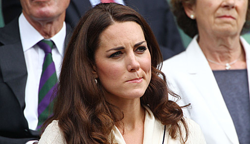 Auch Prinz William und seine Kate waren vor Ort. Sie schaut nicht glücklich drein: Was machte Andy Murray gegen David Ferrer?