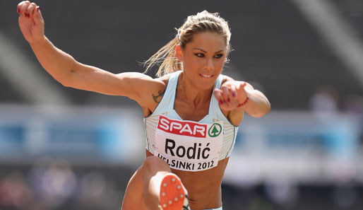 Snezana Rodic aus Slowenien geht im Dreisprung an den Start