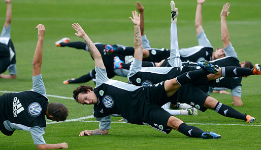 Und dann die Hände zum Himmel: In der kommenden Saison will der VfL Wolfsburg wieder nach den Europa League-Plätzen greifen