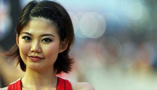 Asiatische Schönheiten: Die heißesten Gridgirls beim Nachtrennen in Singapur