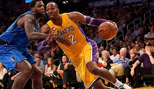 Erstmals in der NBA für die Lakers am Start: Dwight Howard (r.)