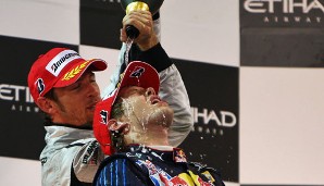 Erst in Großbritannien 2009 merkte Vettel (r.), dass er noch etwas vergessen hatte und legte die erste schnellste Rennrunde seiner Karriere hin. Gewonnen hat er übrigens auch