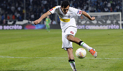 Juan Arango war es, der in der Nachspielzeit für den 2:2-Ausgleich sorgte. Die Borussia ist aufgrund des direkten Vergleichs nun Zweiter vor den punktgleichen Franzosen