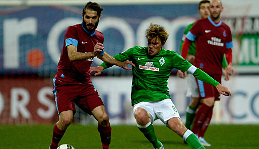 Das erste Testspiel bestritt Werder gegen Trabzonspor. Dabei traf Clemens Fritz auf den ehemaligen Bundesligaprofi Halil Altintop (l.)
