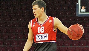 30. Pick: Nemanja Nedovic (G, Serbien). Gezogen wurde er von den Phoenix Suns, aber spielen wird er für die Golden State Warriors