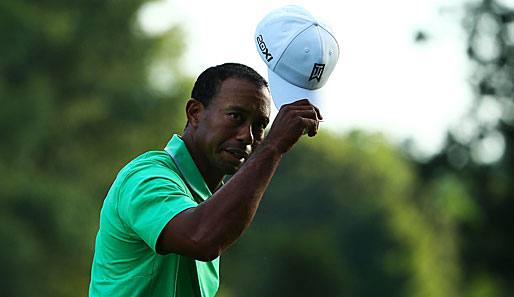 Überhaupt nicht zufrieden mit seiner Leistung war dagegen der Weltranglistenerste Tiger Woods, der sich am zweiten Tag erneut völlig unkonstant präsentierte und nach vier Bogeys nur auf Platz 38 rangiert