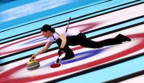 Spiel der Farben: Die Schweizerin Carmen Schäfer musste sich im kleinen Curling Finale England geschlagen geben