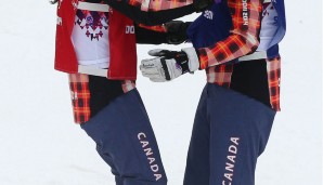 Tänzchen gefällig? Ihren Doppelsieg im Skicross feiern die Kanadierinnen mit einer Tanzeinlage