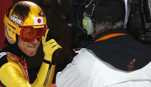 Besonders Kasais Leistung ist unfassbar. Der 41-jährige Japaner ist der älteste Medaillengewinner der Skisprung-Geschichte