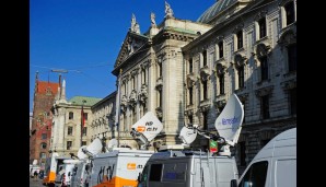 Am Montag begann der Prozess gegen Uli Hoeneß wegen Steuerhinterziehung im Münchner Justizpalast. Das Medienaufkommen war enorm
