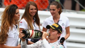 Nico Rosberg gefiel den Grid Girls in Monaco nach seinem Sieg offenbar gut