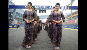 Die Grid-Girls trugen in Singapur natürlich traditionelle Gewänder - und waren damit für F1-Verhältnisse relativ bedeckt