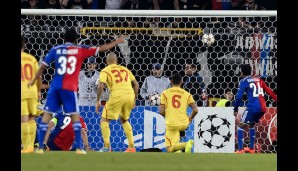 Für die Schweizer machte Marco Streller die Sensation perfekt: Sein goldener Treffer in der 52. Minute sorgte für den Heimsieg des FC Basel