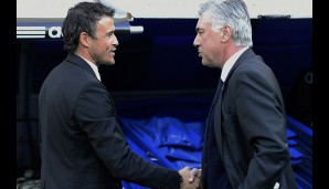 Schnell noch Shakehands zwischen Luis Enrique und Carlo Ancelotti, dann kann es auch schon losgehen